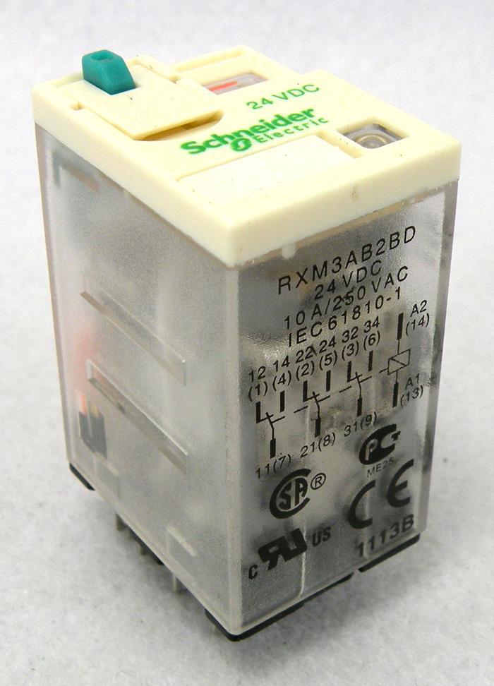 10pcs/Lot RXM3AB2BD TeSys D Plug Type Intermediate Relay DC 24V 10A 3 CO with LED New