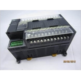 PLC Main Unit DC24V 24 DI 16 DO transistor CP1H-XA40DT-D New no original packaging