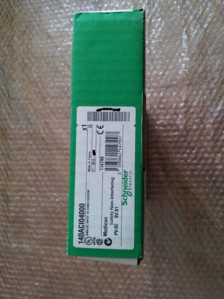 140DDO35300 Schneider I/O MODULE New