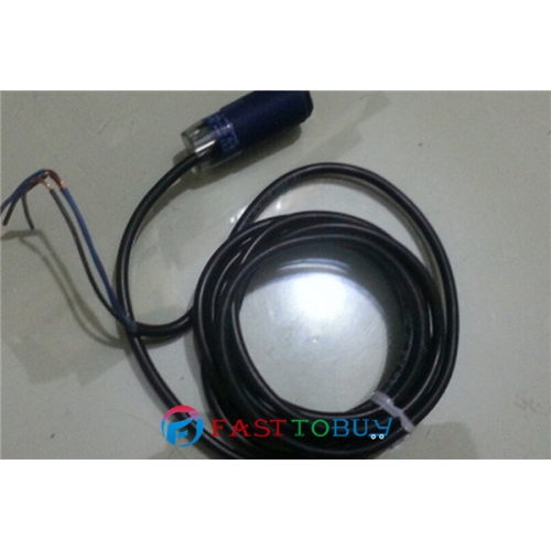 XUB1ANANL2 Optoelectronic switch Cylindrical M18 Plastic 3 wire NPN DC New