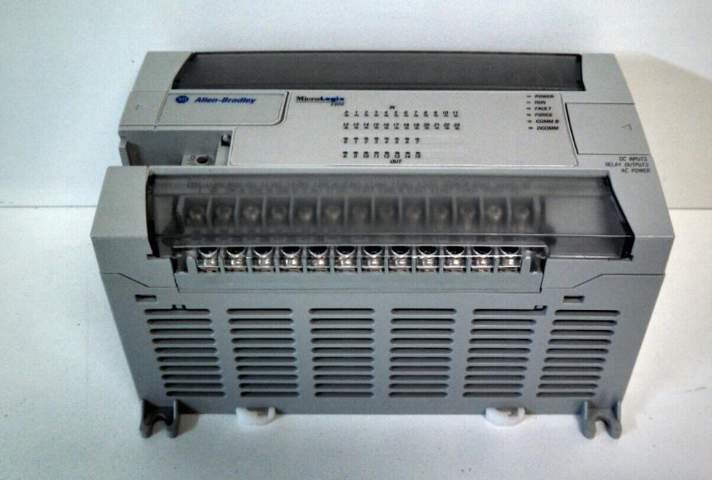 1762-L40BWA AB Allen-Bradley PLC 24 VDC 24 Input Points 16 Outputs 1762 Series Original brand new