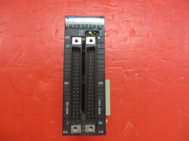 CJ1W-MD261 PLC OMRON I/O 32 point 12-24VDC Original brand new