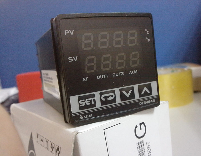 Delta Temperature Controller DTB Series DTB4848CV 4-20 mA/0~14V Voltage pulse output RS485 3 alarms New