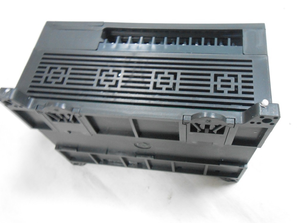 K7M-DR20U LS PLC K120S Series Standard Type 12 DC Inputs(24VDC) 8 Relay Outputs 85~264VAC New