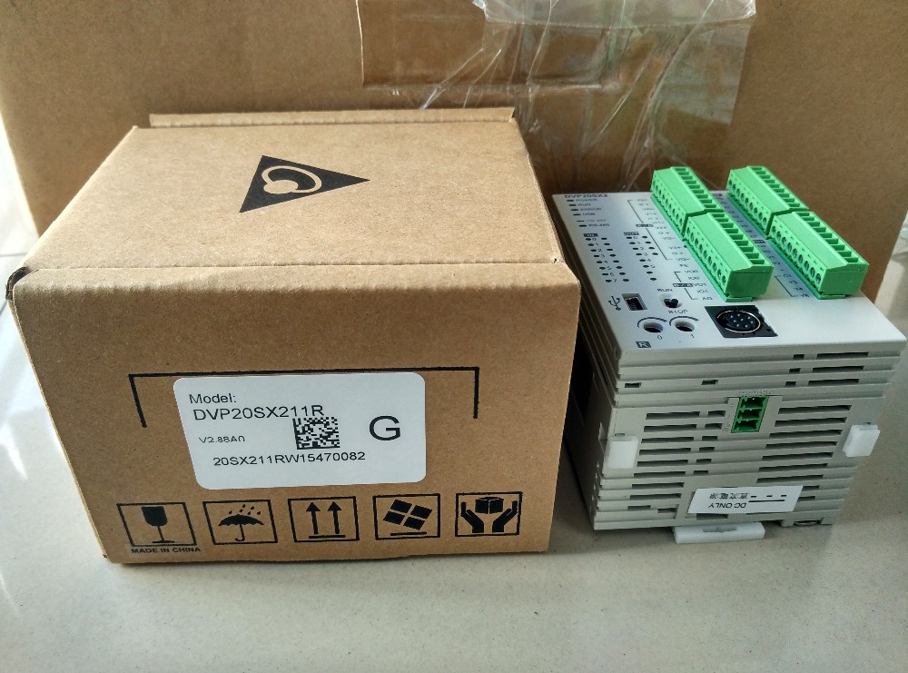 PLC DC24V 8 DI 4 AI 6 DO 2 AO relay Delta DVP20SX211R New one year Warranty