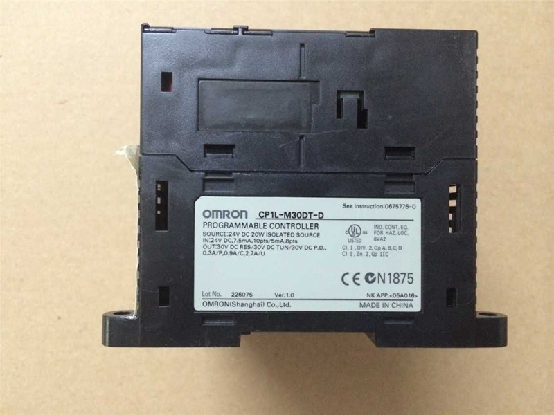 PLC Main Unit DC24V 18 DI 12 DO transistor CP1L-M30DT-D New